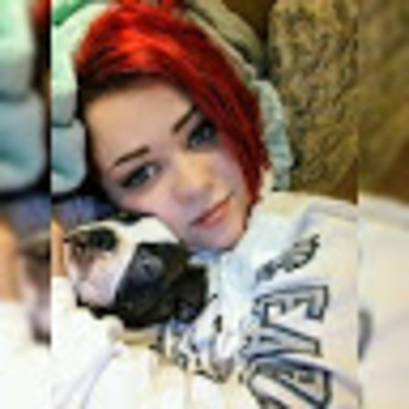 Meet your Posher, Lea - Picture 1 of 1